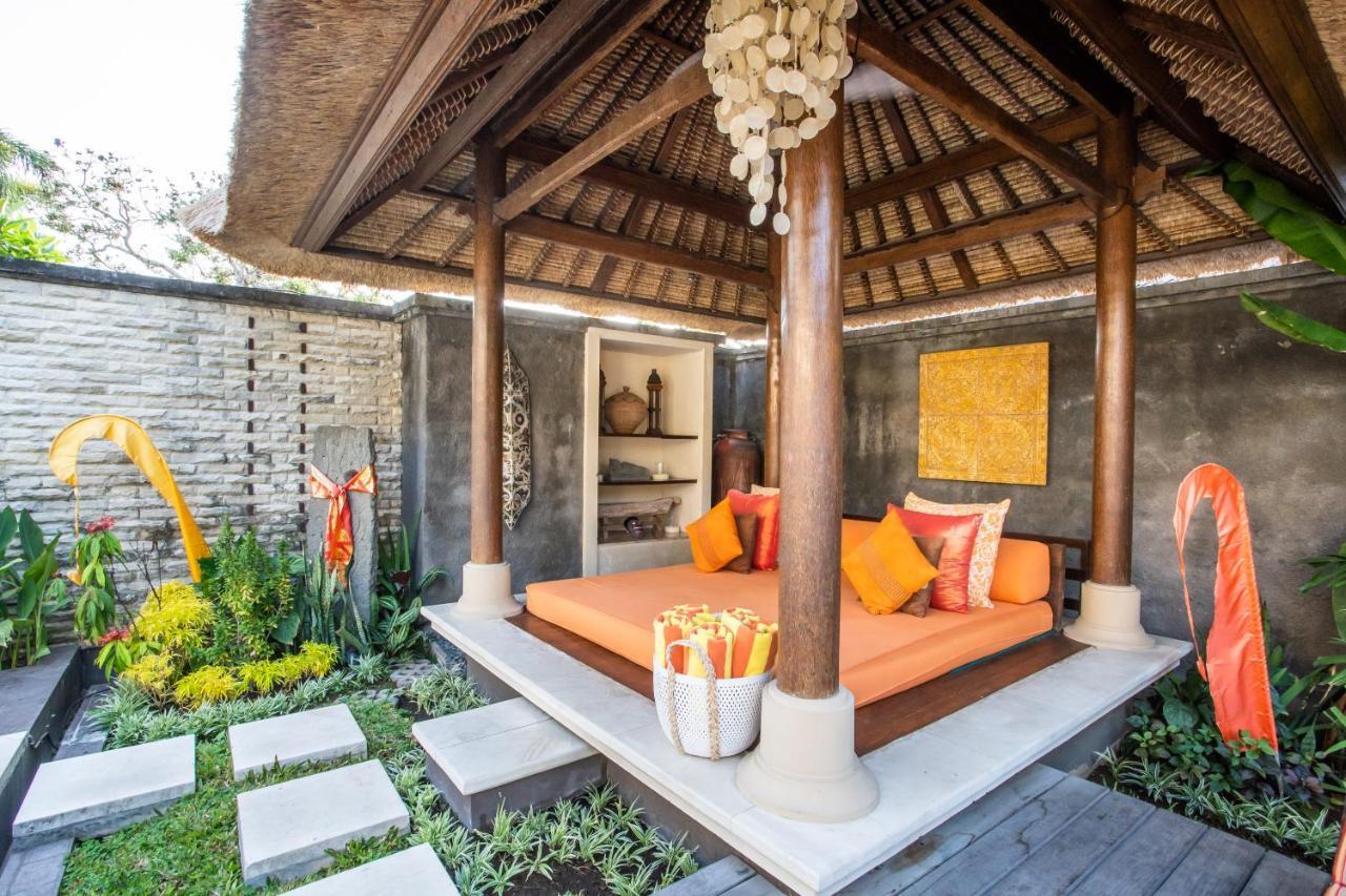 Villa Saffron Seminyak  Luaran gambar