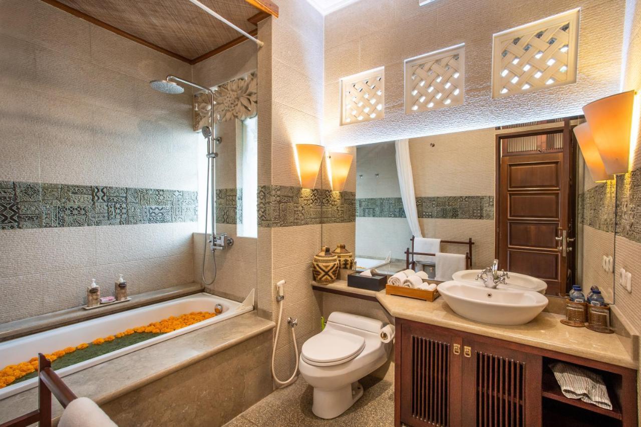 Villa Saffron Seminyak  Luaran gambar